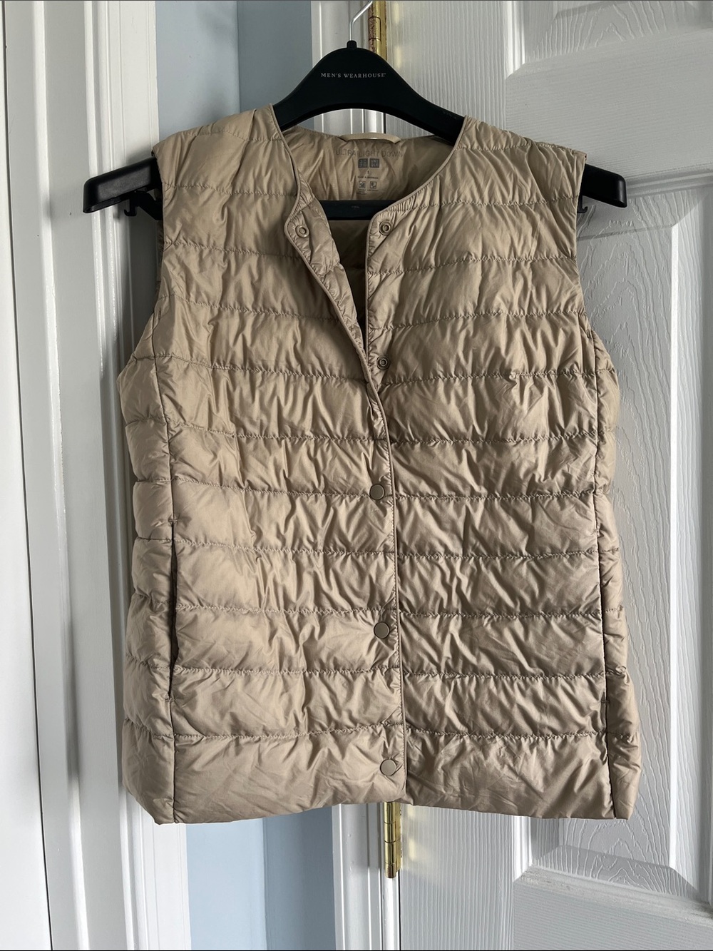 Uniqlo ultra light down vest